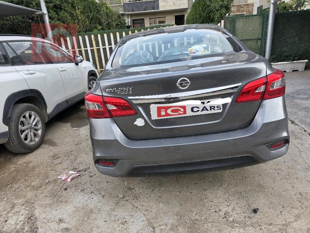 نيسان سنترا